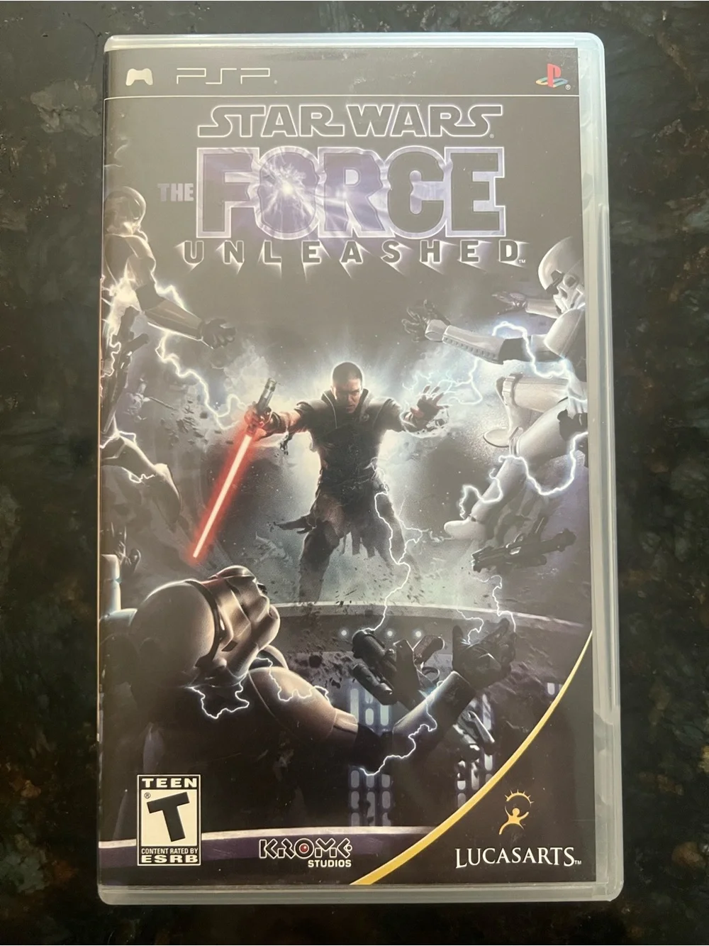 Sony PSP Star Wars: The Force Unleashed — Black & Purple Cover
